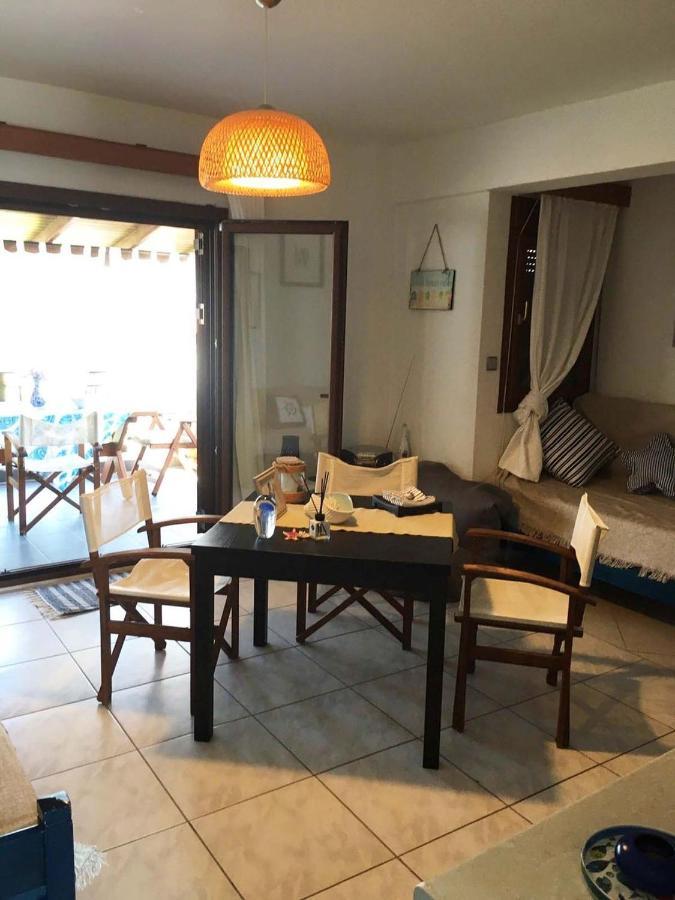 Beach Front Apartment In Пефкохори Екстериор снимка